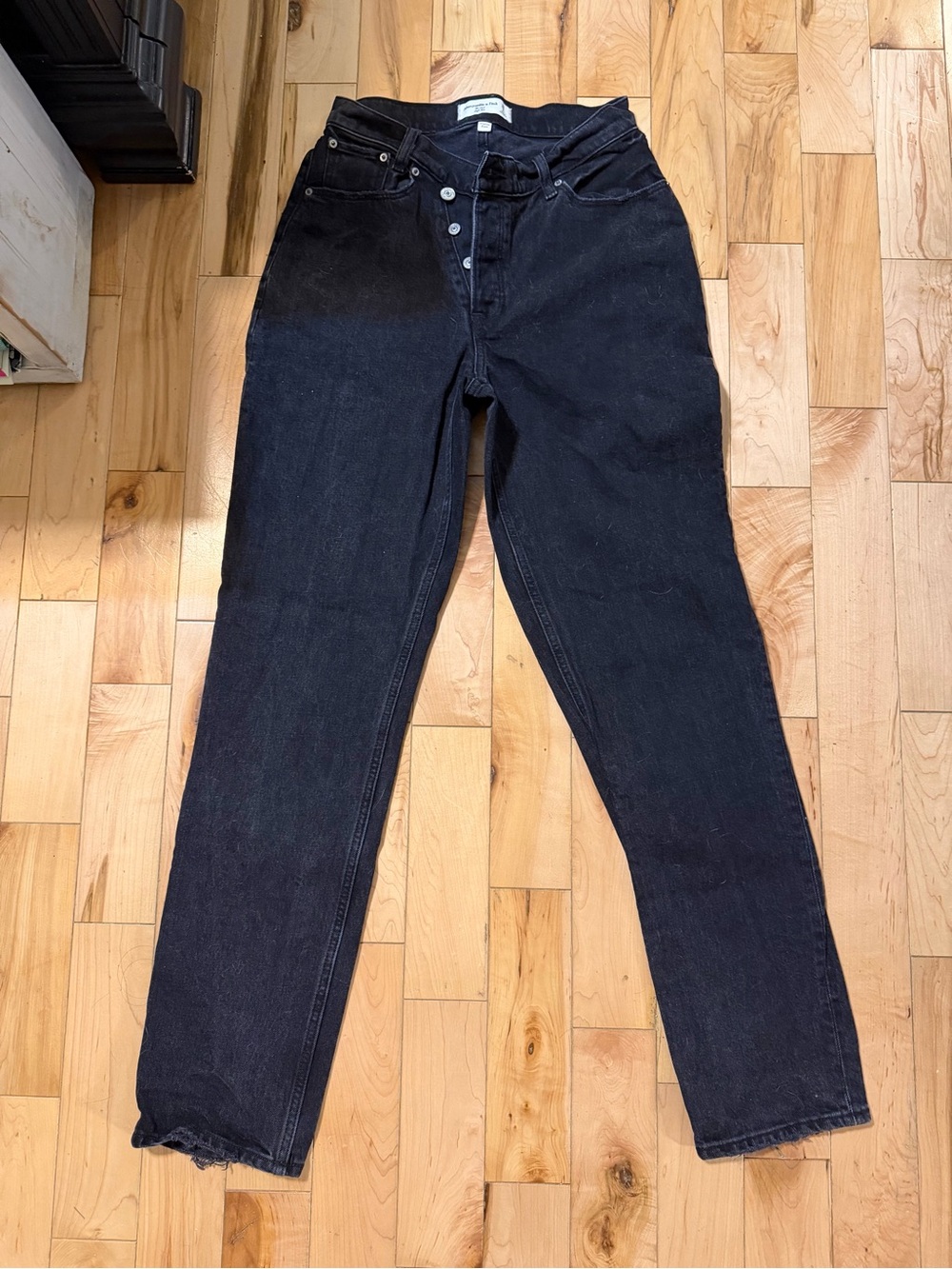 Abercrombie & Fitch Black ‘The Dad’ High-Rise Curve-Love Jeans. 25/2L